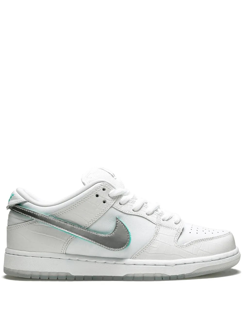 Exclusive Nike X Diamond Supply Co. Sb Dunk Low Pro Og Qs White Sneakers — White — Size US M 4.5 - US W 6 — Front View