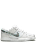 Exclusive Nike X Diamond Supply Co. Sb Dunk Low Pro Og Qs White Sneakers — White — Size US M 4.5 - US W 6 — Front View