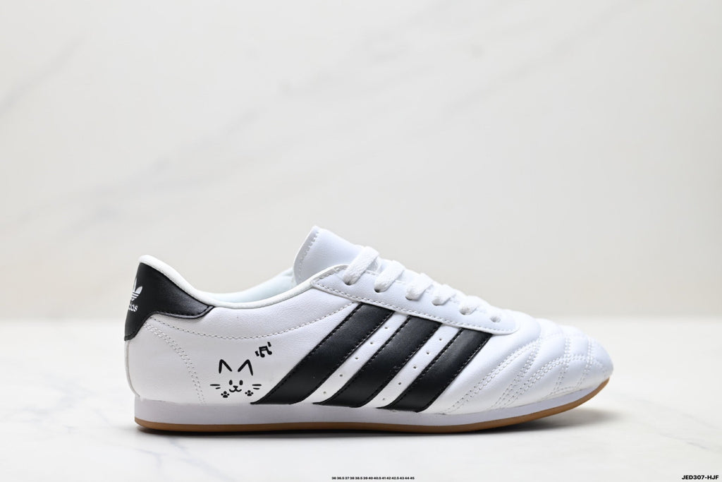 Exclusive Classic Court Leather Sneakers — EU 36 / US M4 / W5.5 / 23CM — Lifestyle View