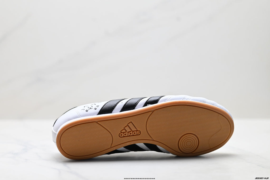 Exclusive Classic Court Leather Sneakers — EU 36 / US M4 / W5.5 / 23CM — Alternate View 10