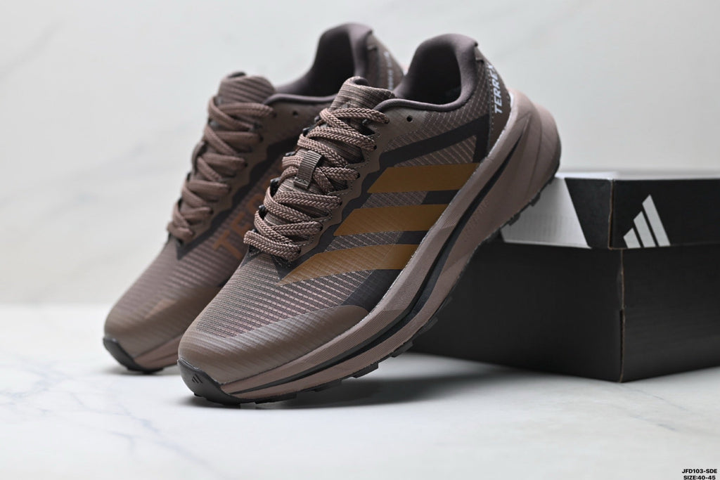 Exclusive Adidas K81801650 Men's Running Shoes — Brown — Size EU 40 / US M7 / W8.5 / 25CM — Side View