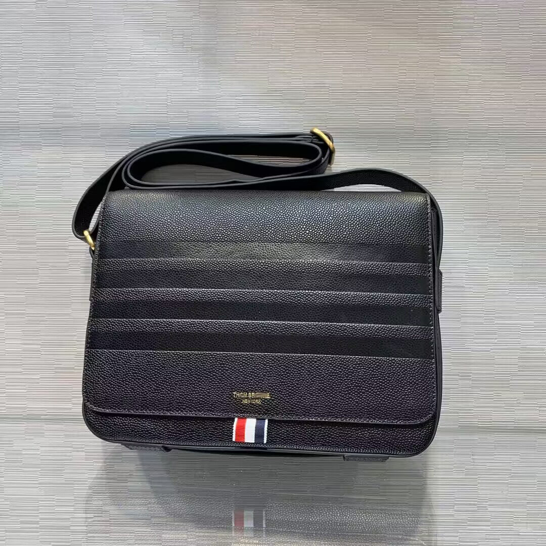 Exclusive Thom Browne  Top-notch shoulder crossbody bag — 27CM*21.5CM*6CM — Side View