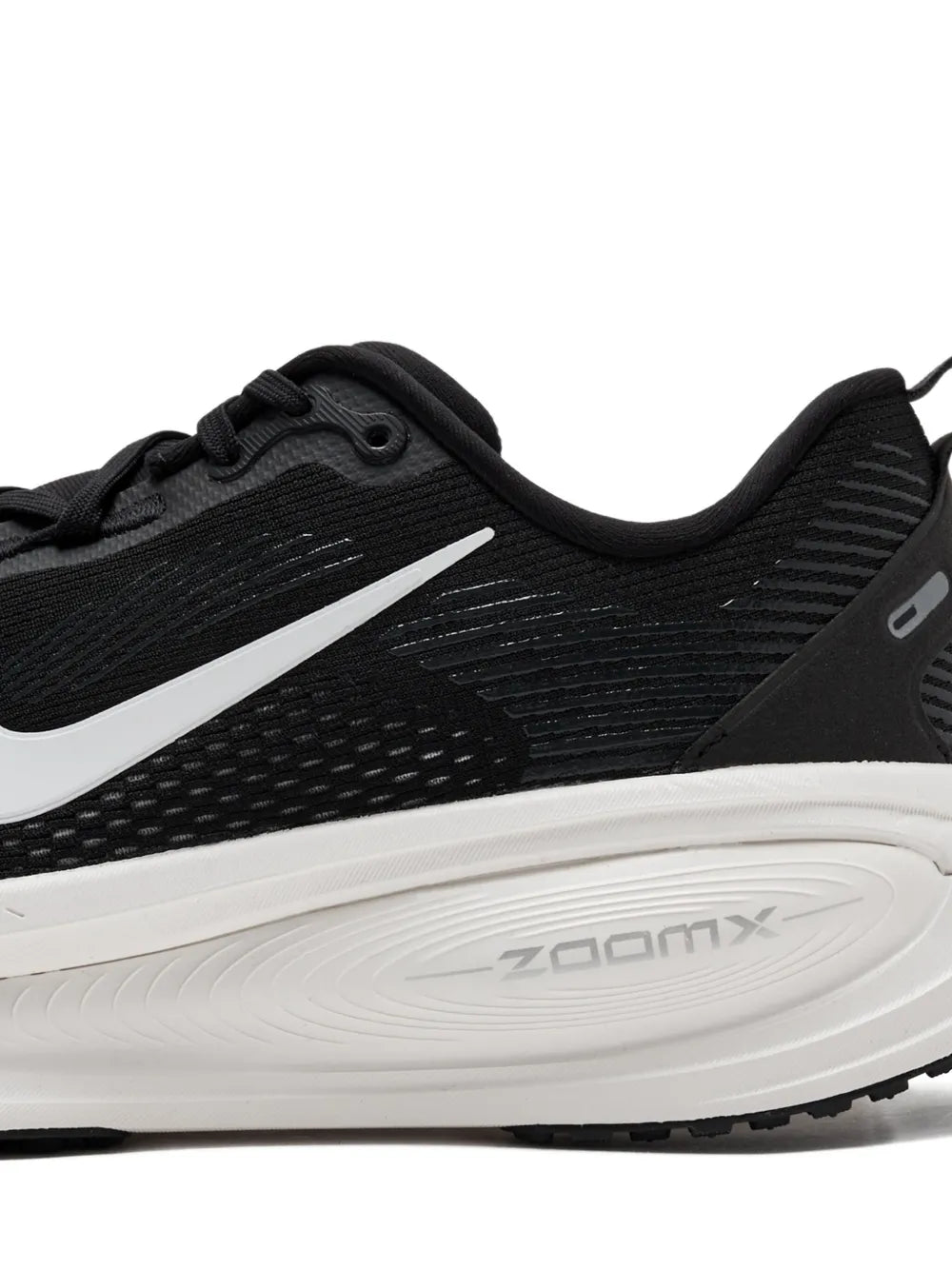 Exclusive Nike Vomero Low-Top Sneakers — Black — Size US M 11 - US W 12.5 — Top View