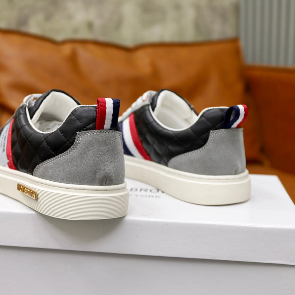 Exclusive MR.TOM Leather 2025ss sneakers — Black-Gray — Size 38 — Detail View