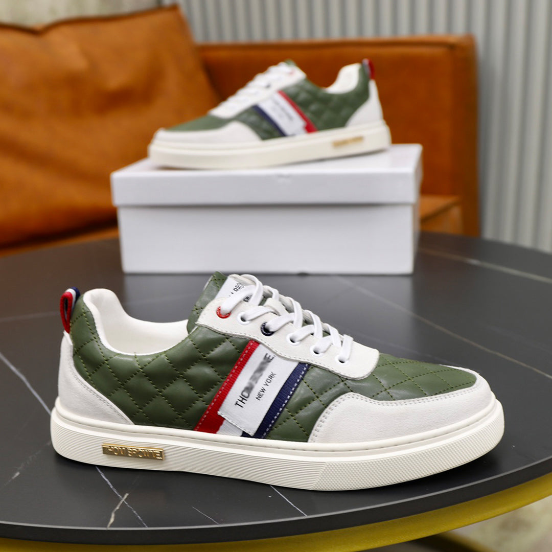Exclusive MR.TOM 2025ss Man Sneakers — Green — Size 38 — Lifestyle View