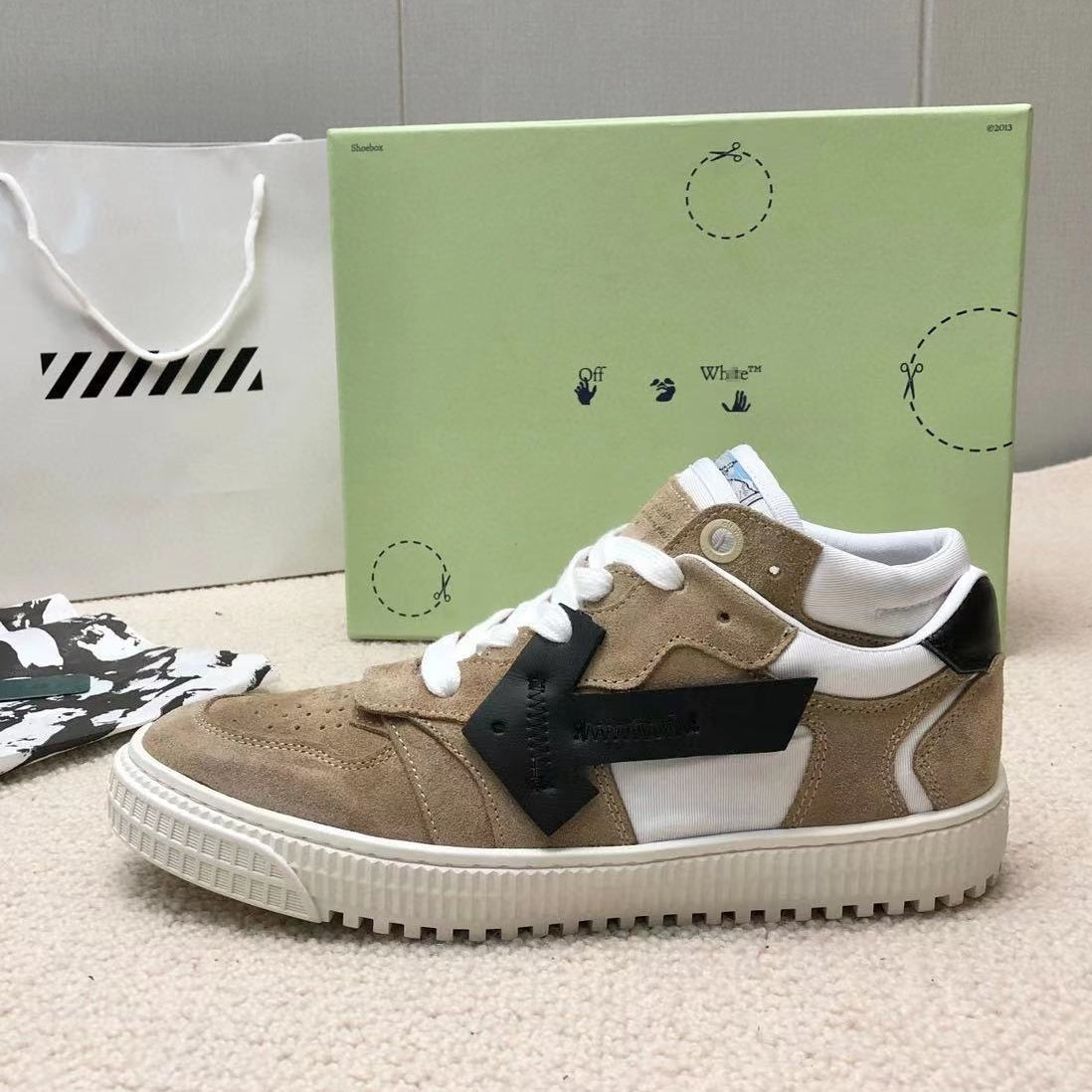 Exclusive Off-White  sneakers #49 — picture 1 — Size 36 — Alternate View 9