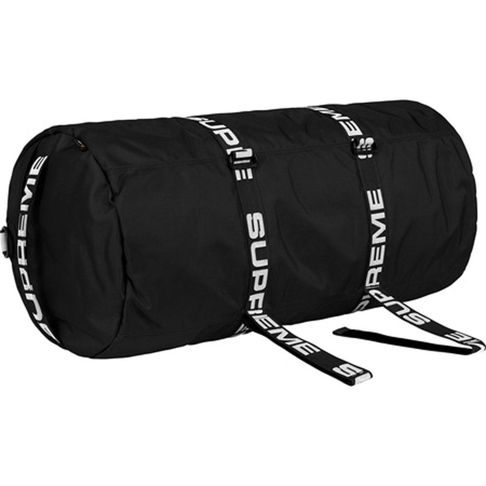Exclusive Supreme Duffle Bag (SS18) Black — Side View