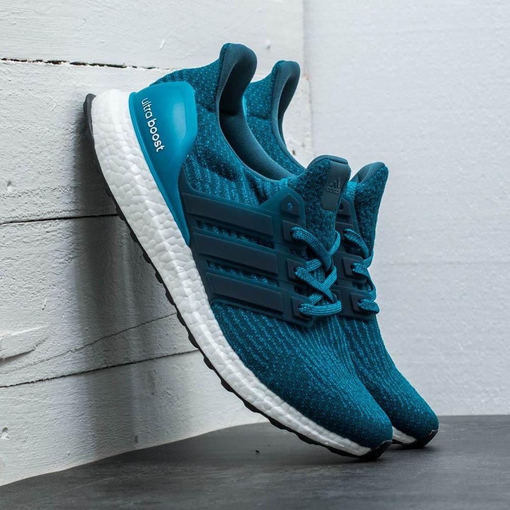 Exclusive adidas Ultra Boost 3.0 Petrol Night — UK 3.5 | EU 36 | US 4 — Lifestyle View