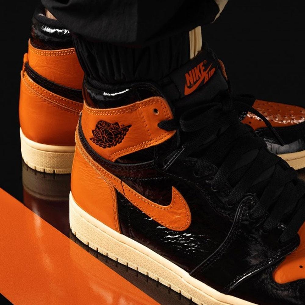 Exclusive Air Jordan 1 Retro High OG GS “Shattered Backboard 3.0” — UK 13.5 | EU 32 | US 1Y — Lifestyle View