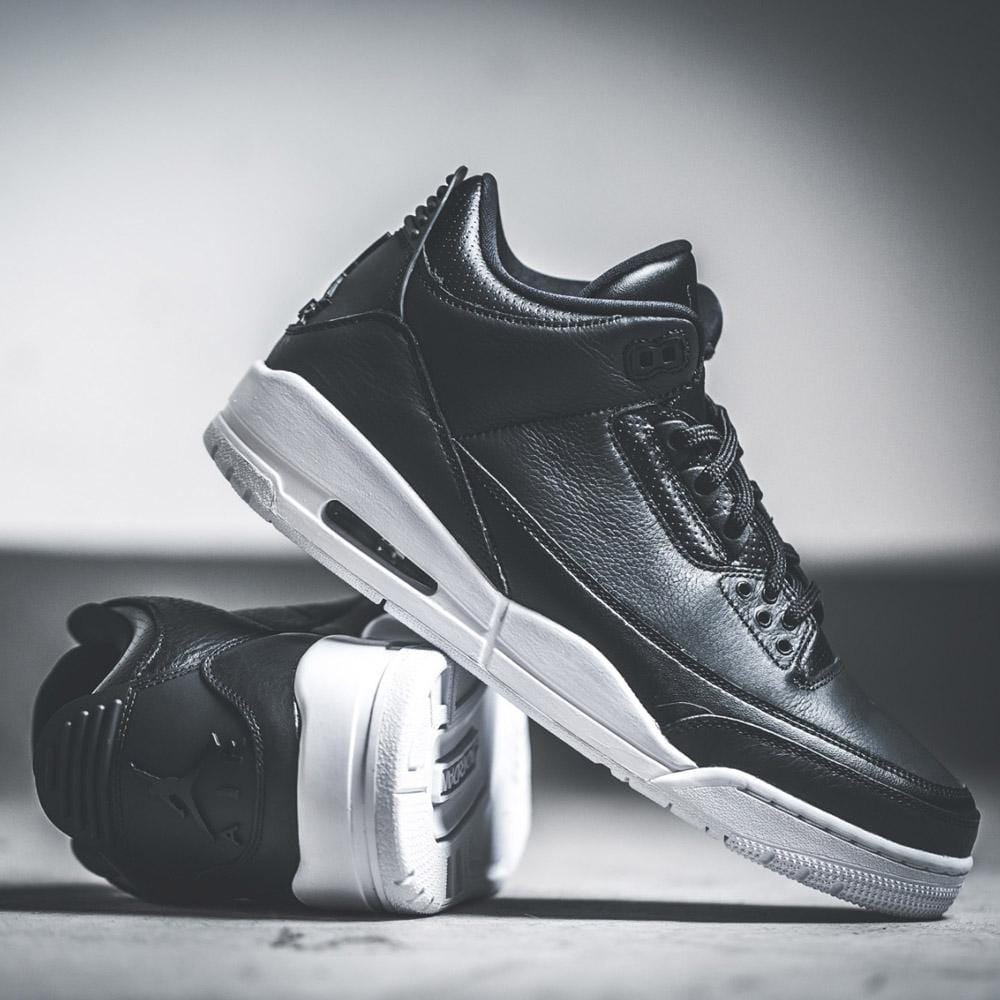 Exclusive Air Jordan 3 Retro Cyber Monday — UK 3 | EU 35.5 | US 3.5 — Top View