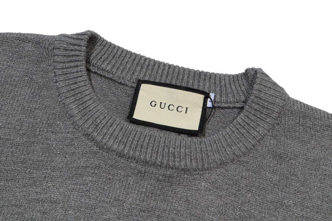 Exclusive Gucci logo Sweater — S — Top View