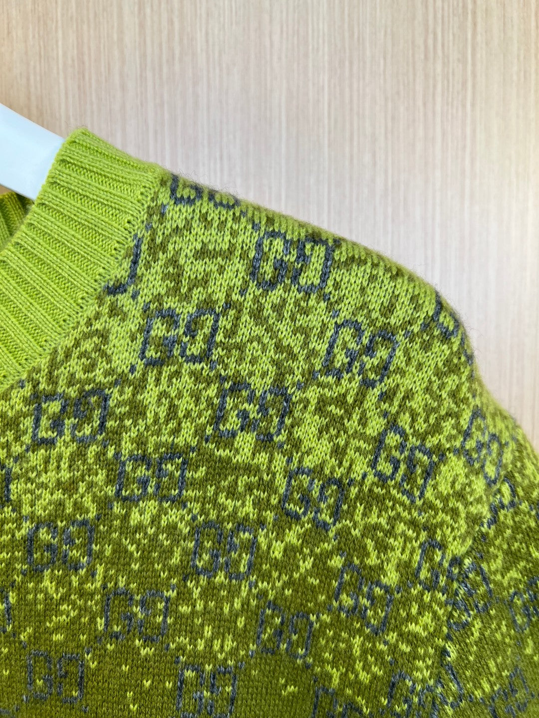 Exclusive Gucci Unisex Jacquard Crewneck Sweater — S — Detail View